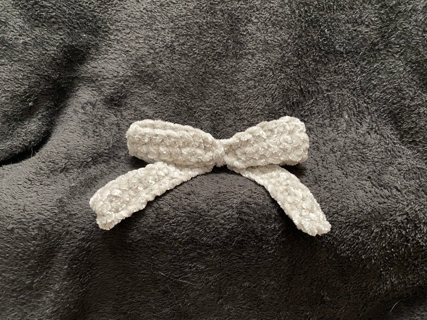 Single color crochet velvet hair bows with clip